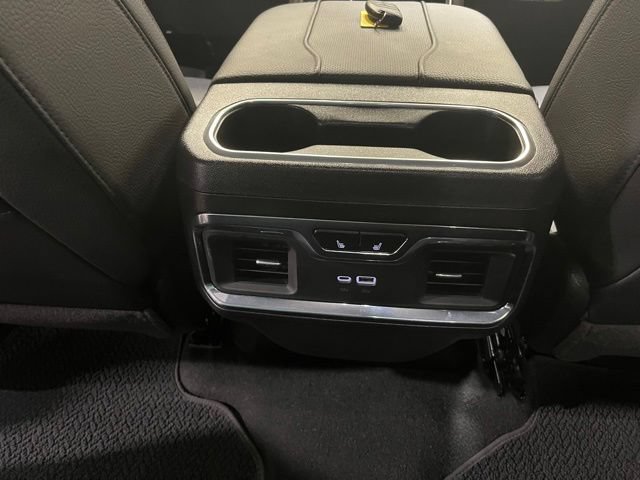 Used 2025 GMC Sierra 1500 Denali w/ Denali Reserve Package AWD/4WD image 24