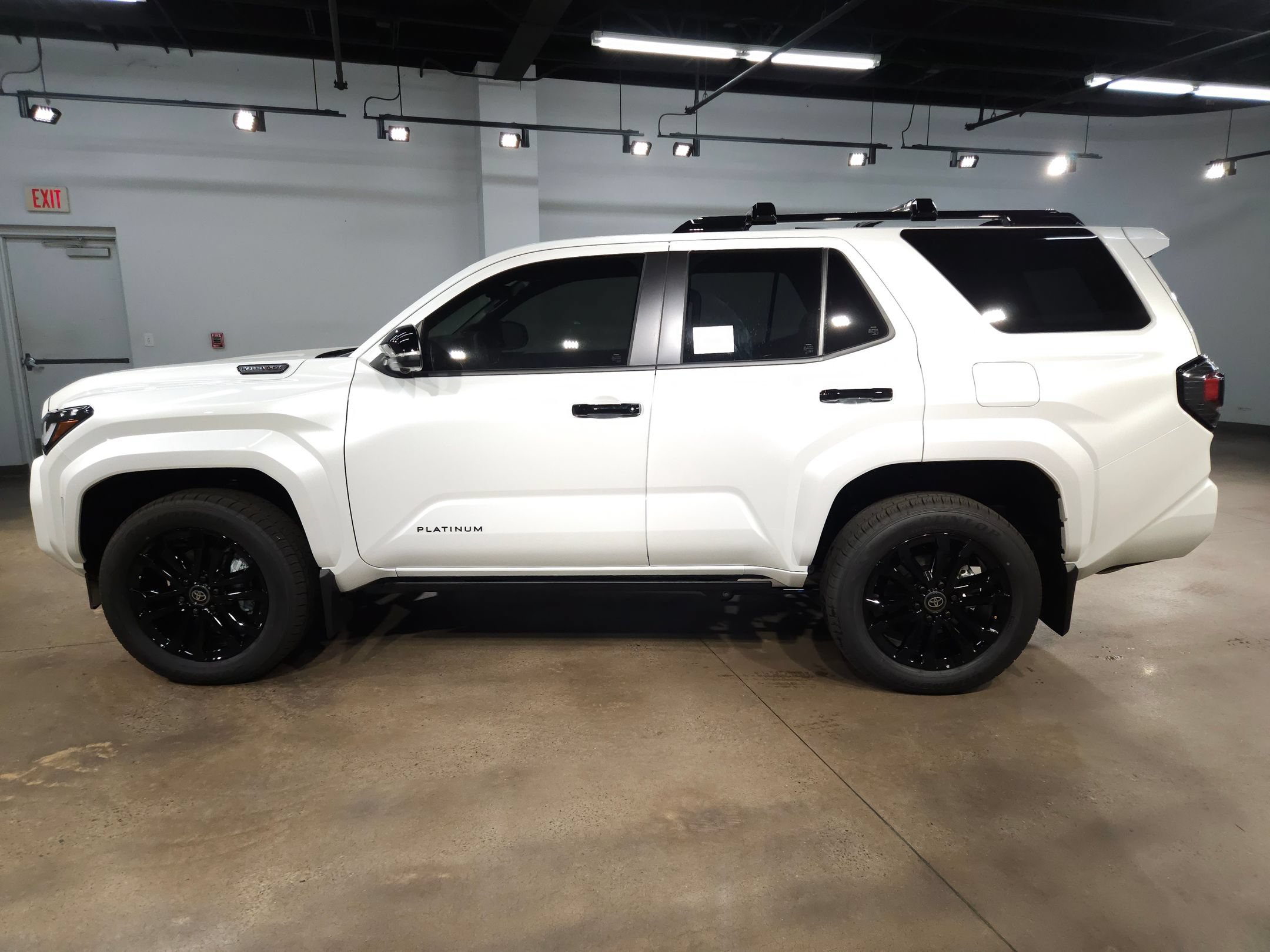 New 2026 Toyota 4Runner Platinum AWD/4WD image 4