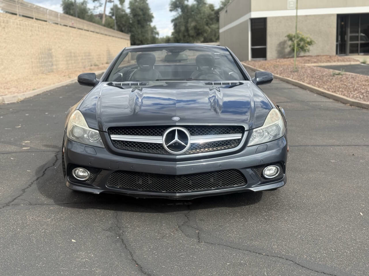 Used 2009 Mercedes-Benz SL 550 w/ Premium I Pkg image 2