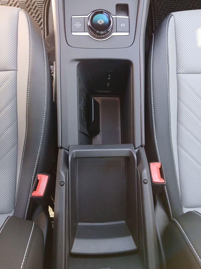 New 2026 Volkswagen Tiguan SE R-Line image 25