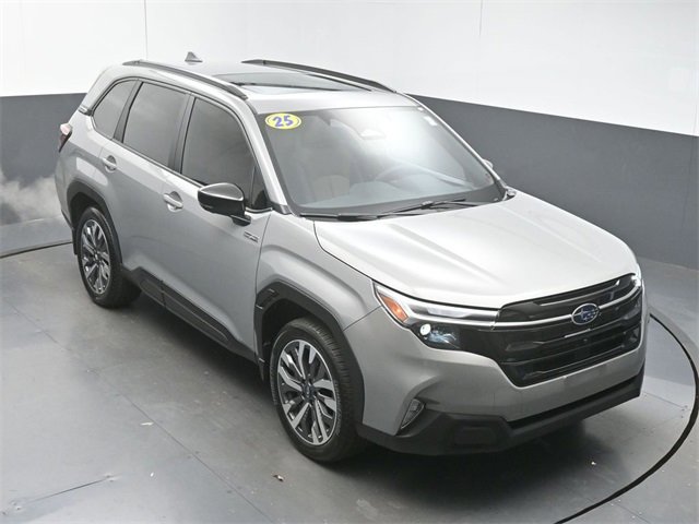 Used 2025 Subaru Forester Touring w/ Touring Package image 43