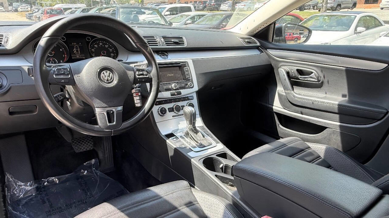 Used 2014 Volkswagen CC R-Line image 40