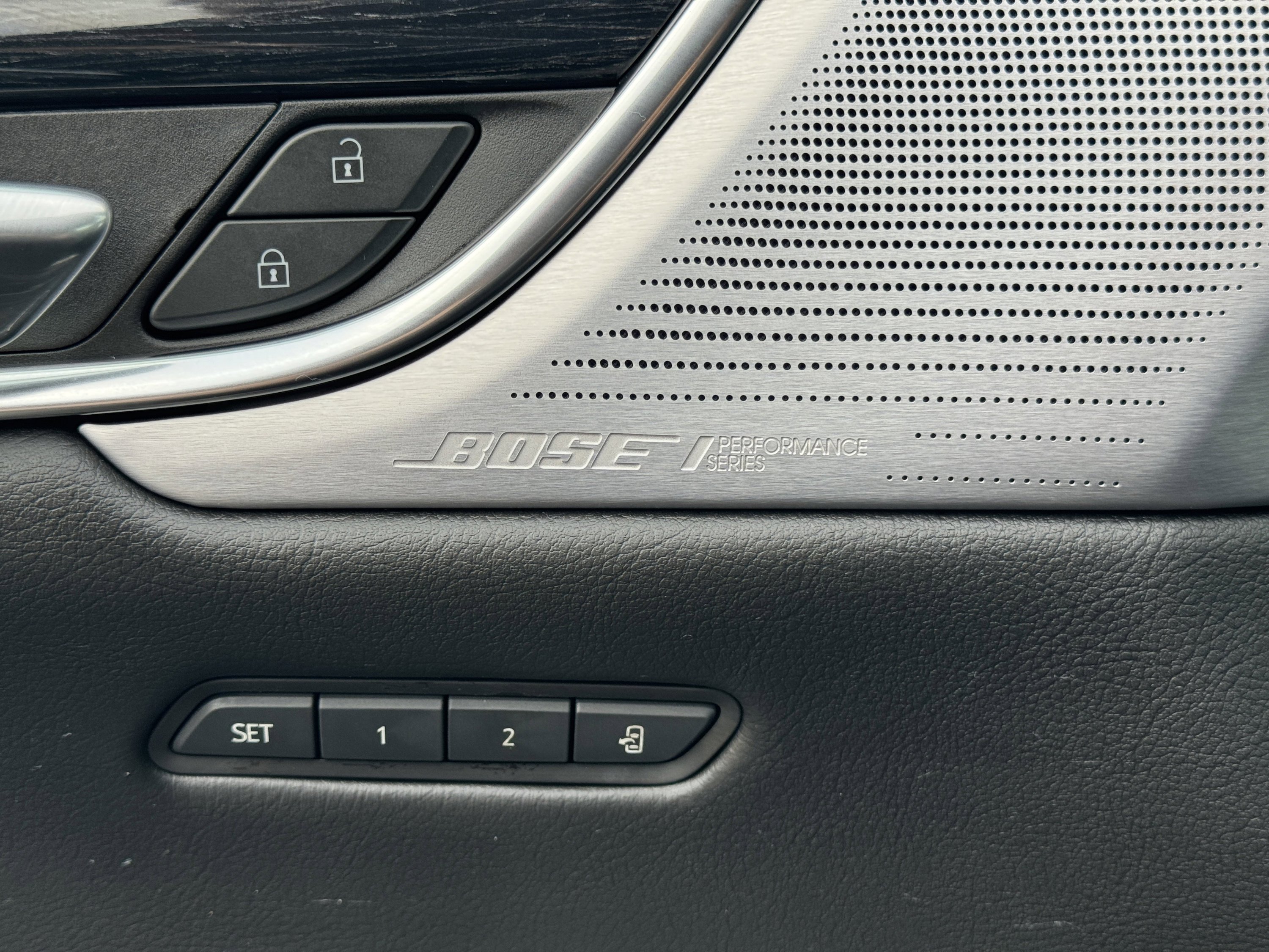 Used 2022 Cadillac XT5 Premium Luxury w/ Technology Package image 15