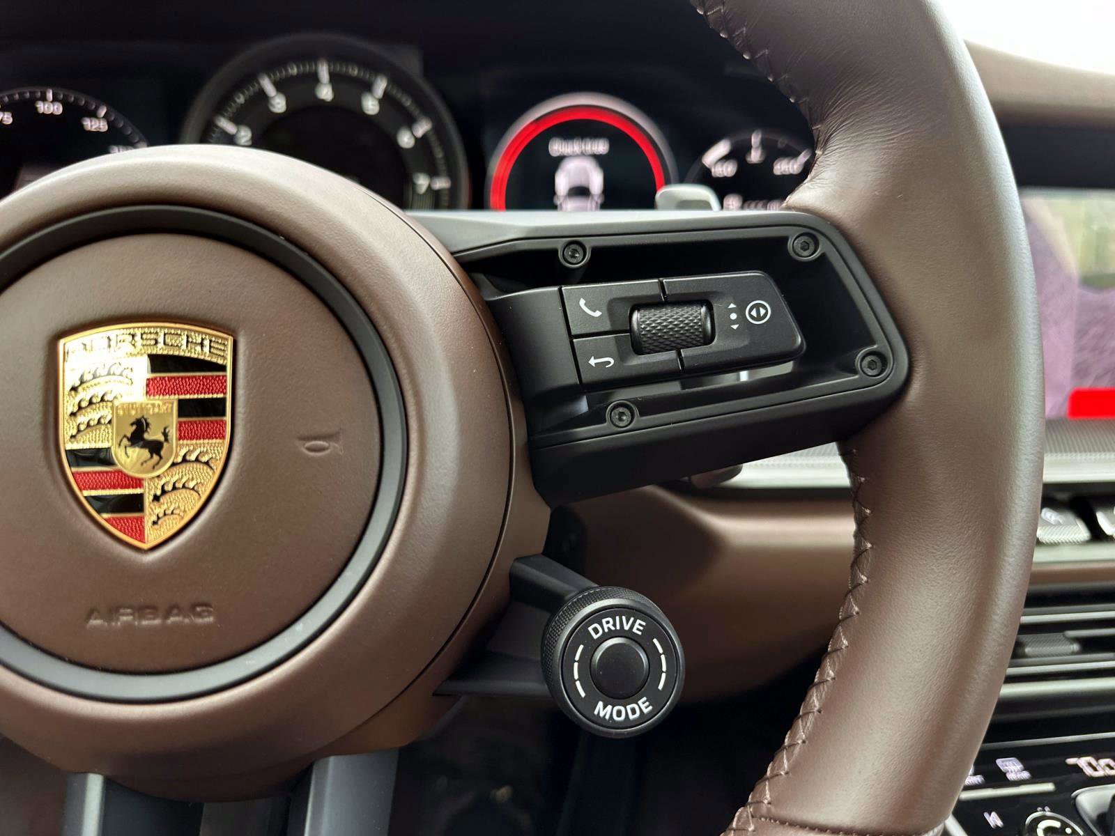 Used 2024 Porsche 911 Carrera 4S w/ Sport Chrono Package image 28