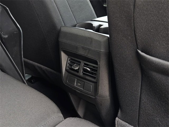 Used 2024 Chevrolet Colorado LT w/ LT Convenience Package image 34