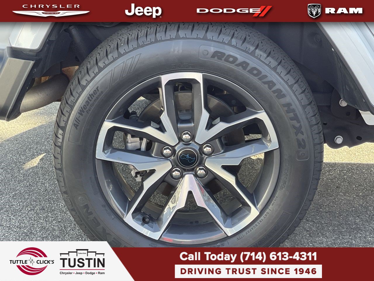 Used 2024 Jeep Wrangler Unlimited AWD/4WD image 11