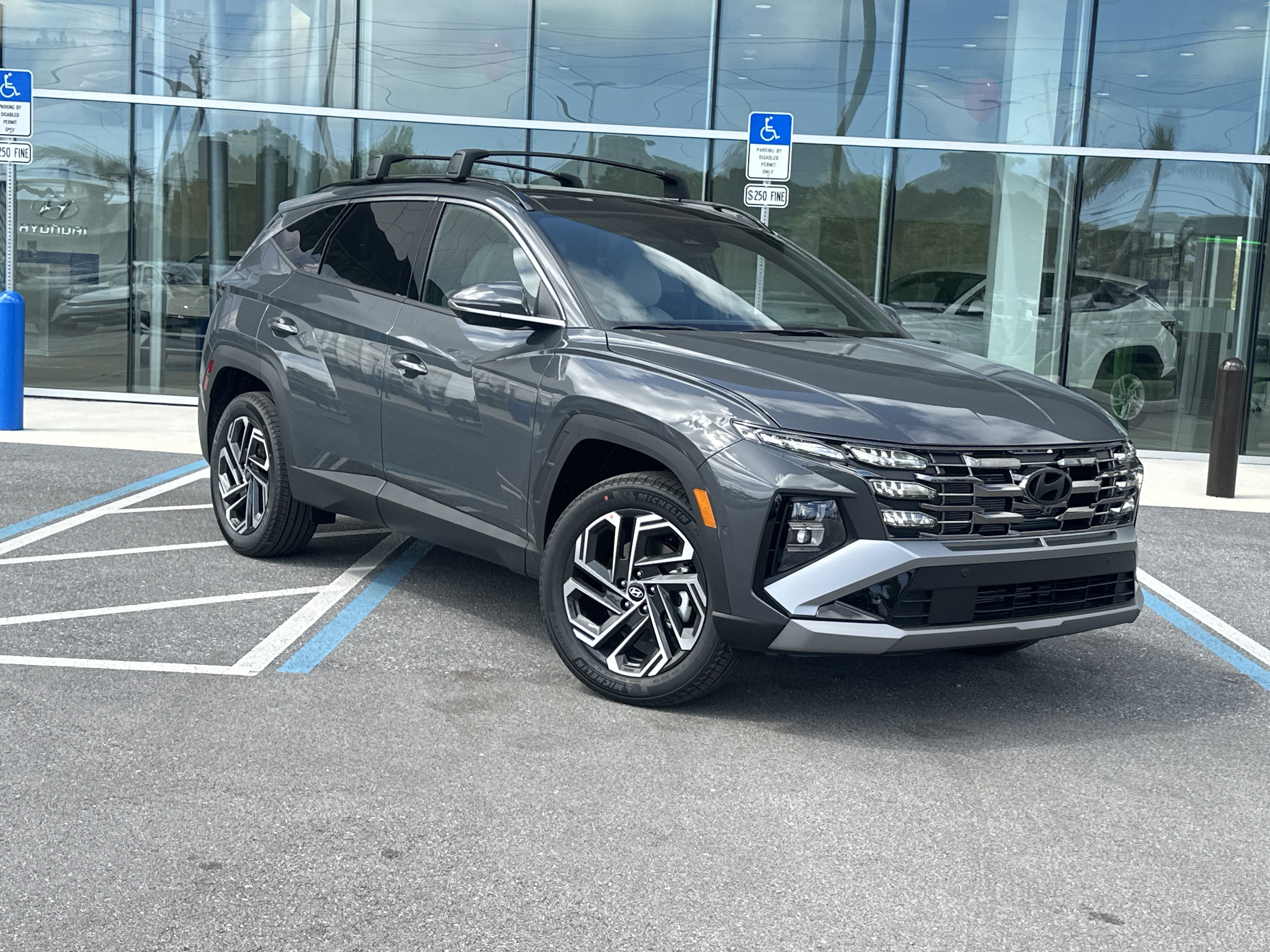 New 2026 Hyundai Tucson Limited AWD/4WD image 2
