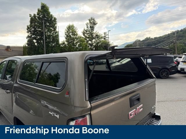 Used 2015 GMC Canyon SLE AWD/4WD image 15