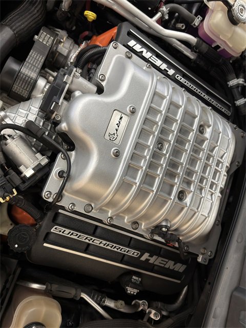 Used 2016 Dodge Challenger SRT Hellcat image 28