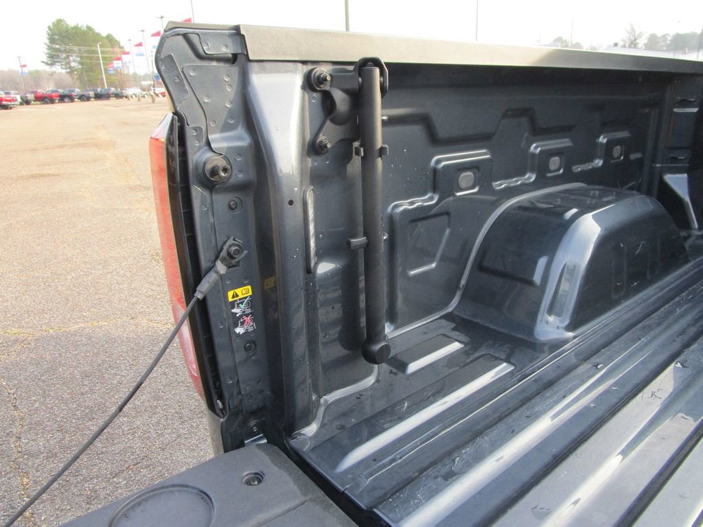 Used 2021 GMC Sierra 1500 Elevation image 17