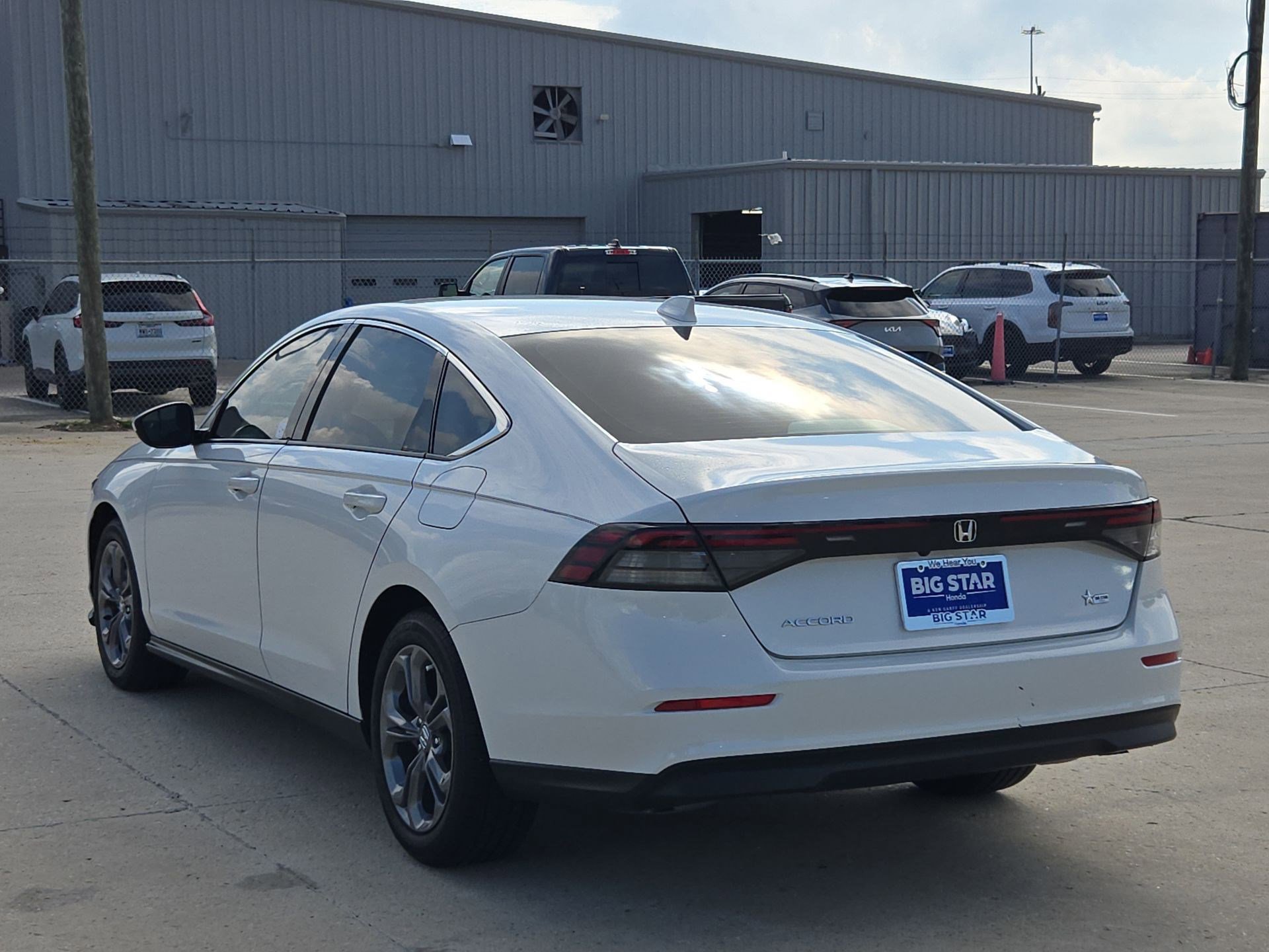 Used 2024 Honda Accord EX image 6