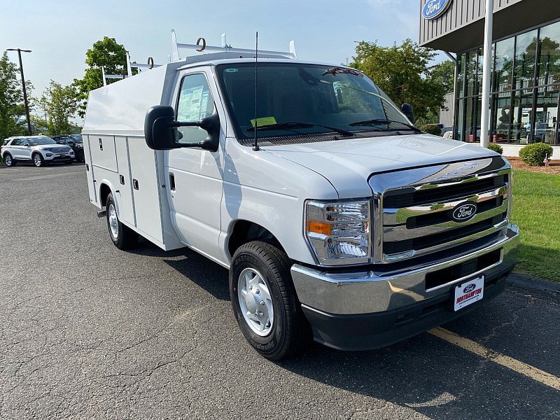 New 2026 Ford E-350 and Econoline 350 Super Duty w/ Power Equipment Group RWD image 13