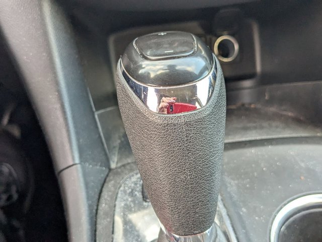 Used 2021 Chevrolet Equinox LT image 11