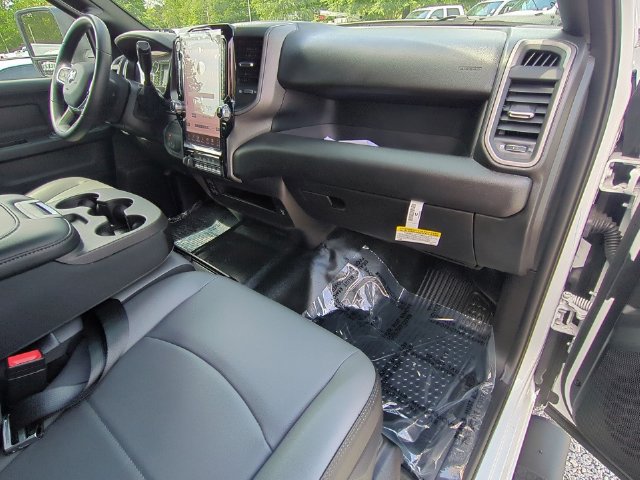 New 2026 RAM 3500 Tradesman AWD/4WD image 37