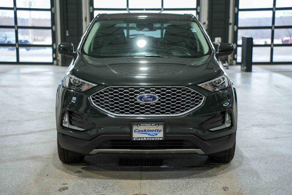 Used 2023 Ford Edge SEL w/ Convenience Package image 2