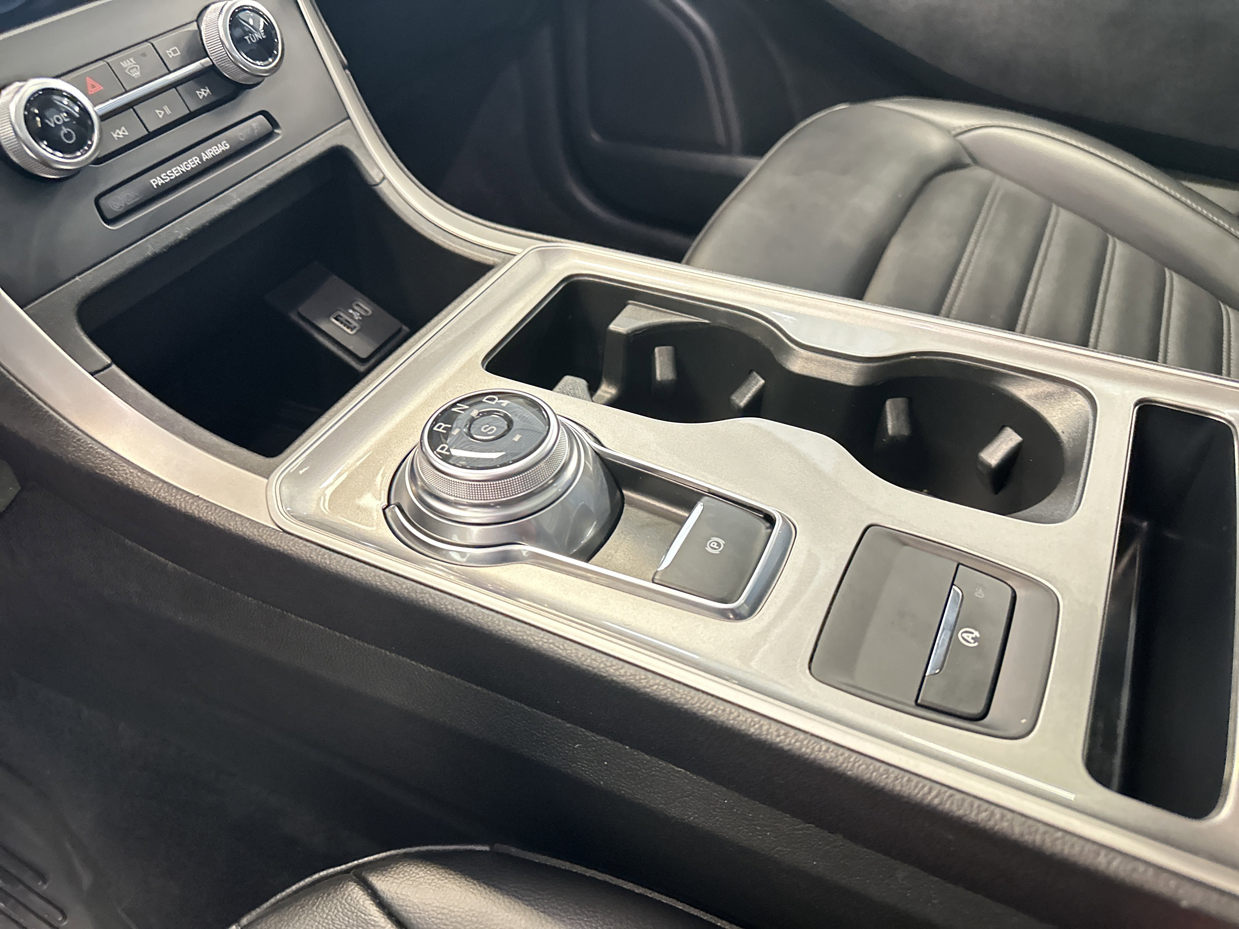 Used 2024 Ford Edge SEL w/ Convenience Package image 31