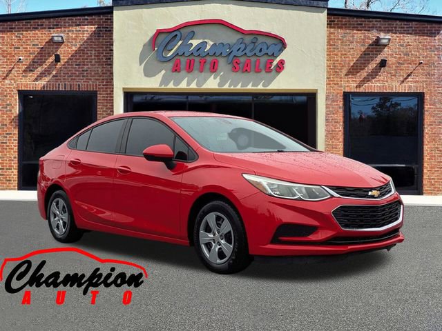 Used 2017 Chevrolet Cruze LS FWD image 1