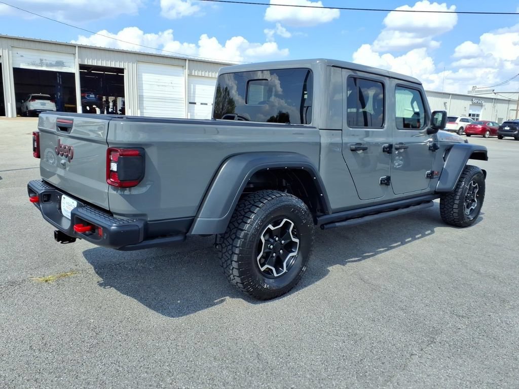 Used 2022 Jeep Gladiator Rubicon w/ Cold Weather Group AWD/4WD image 2