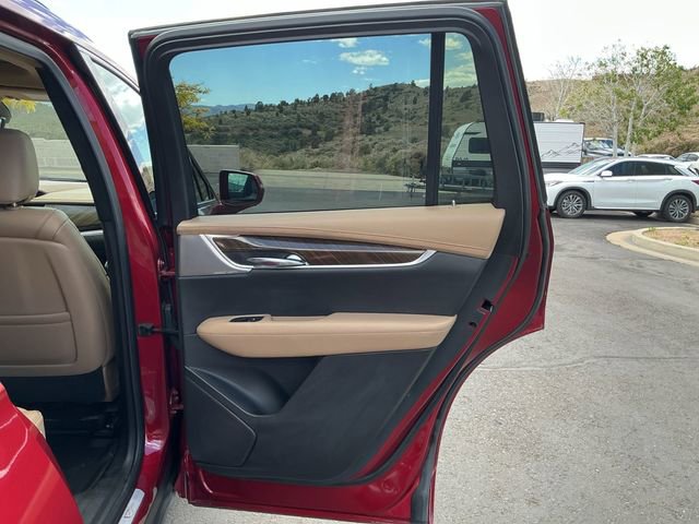 Used 2020 Cadillac XT6 Sport w/ Platinum Package AWD/4WD image 24