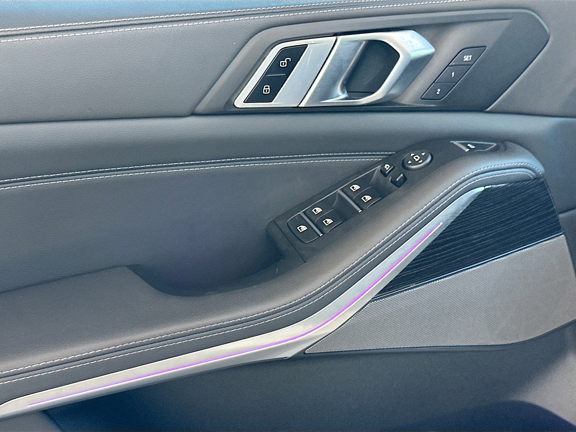 Used 2024 BMW X5 sDrive40i w/ M Sport Package image 18