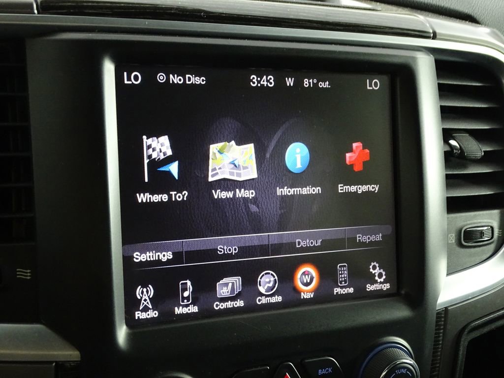 Used 2015 RAM 1500 Laramie Limited image 38