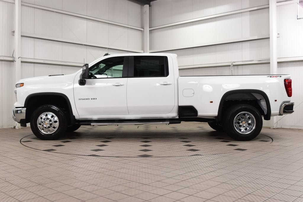 New 2026 Chevrolet Silverado 3500 LT w/ All Star Edition AWD/4WD image 4