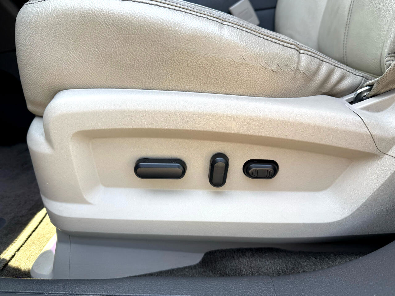 Used 2014 Ford Edge SEL w/ Equipment Group 205A image 8
