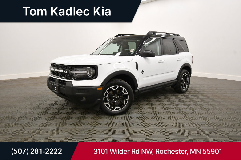 Used 2025 Ford Bronco Sport Outer Banks AWD/4WD image 1