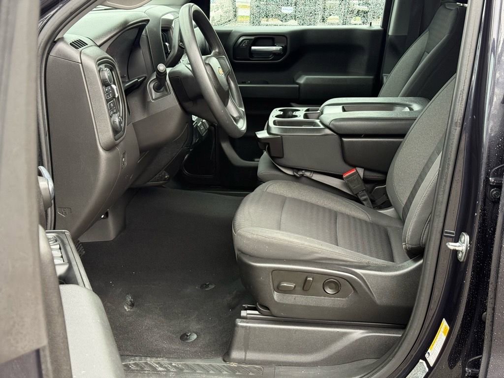 Used 2022 Chevrolet Silverado 1500 Custom image 10