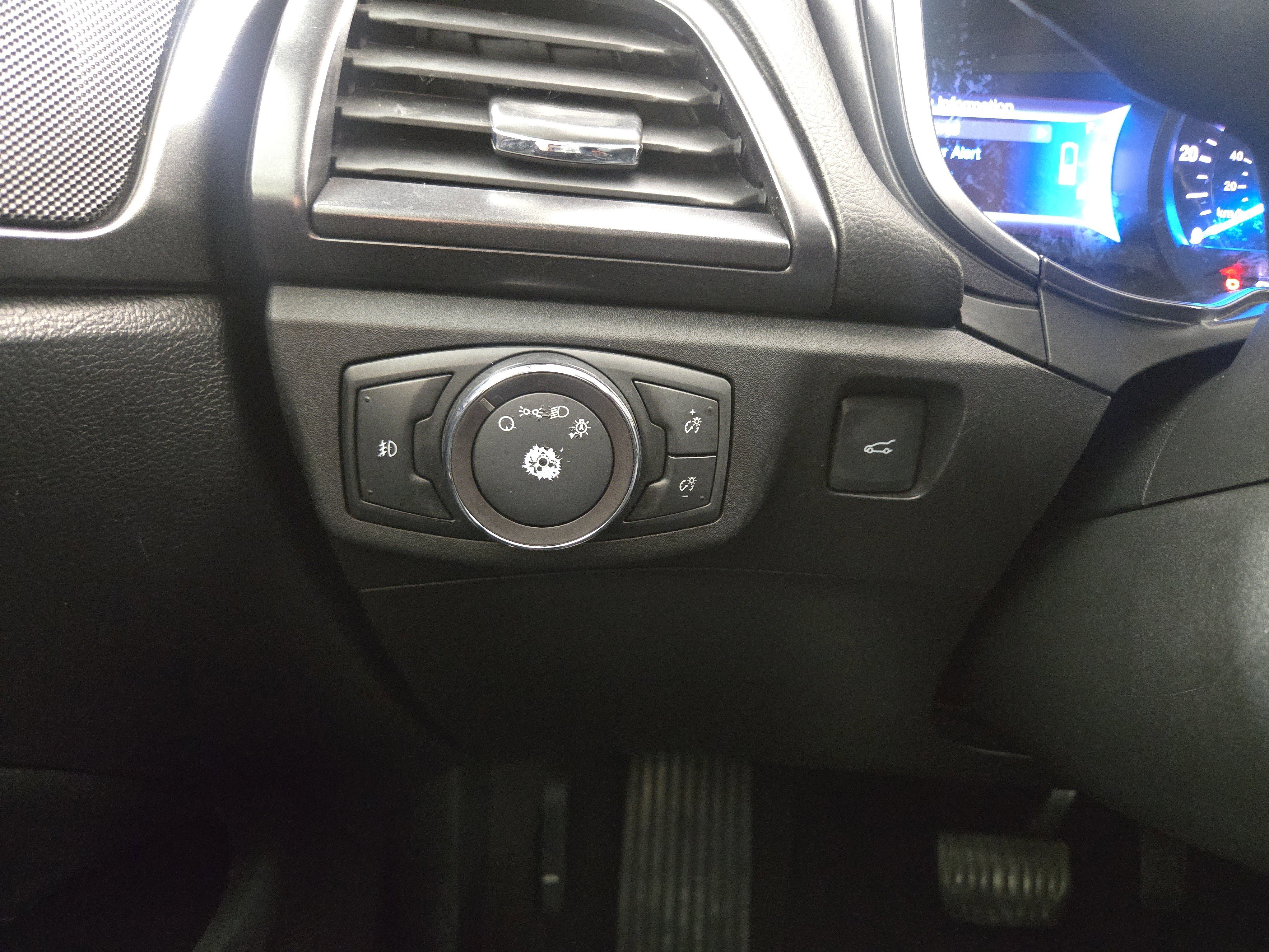 Used 2019 Ford Fusion Titanium image 30