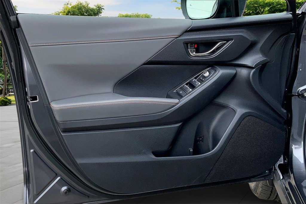 Certified 2025 Subaru Crosstrek 2.5i Limited w/ Crosstrek Mirror Package image 18