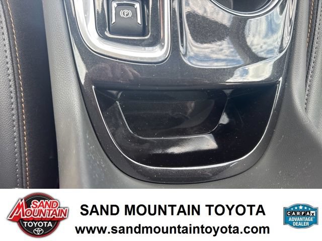 Used 2023 Chevrolet Equinox Premier FWD image 18
