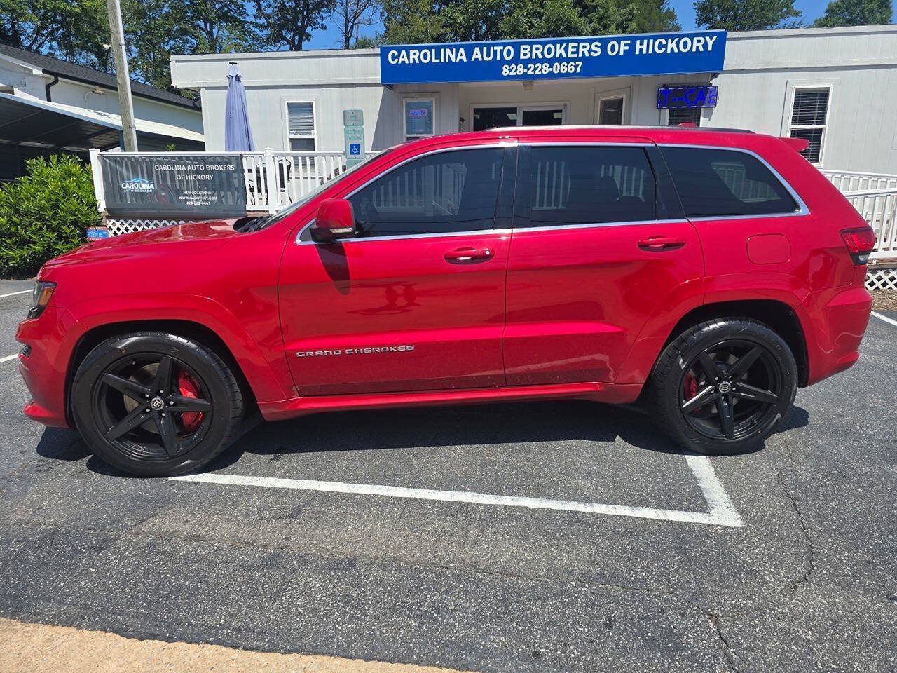 Used 2014 Jeep Grand Cherokee SRT8 w/ Luxury Group II AWD/4WD image 3