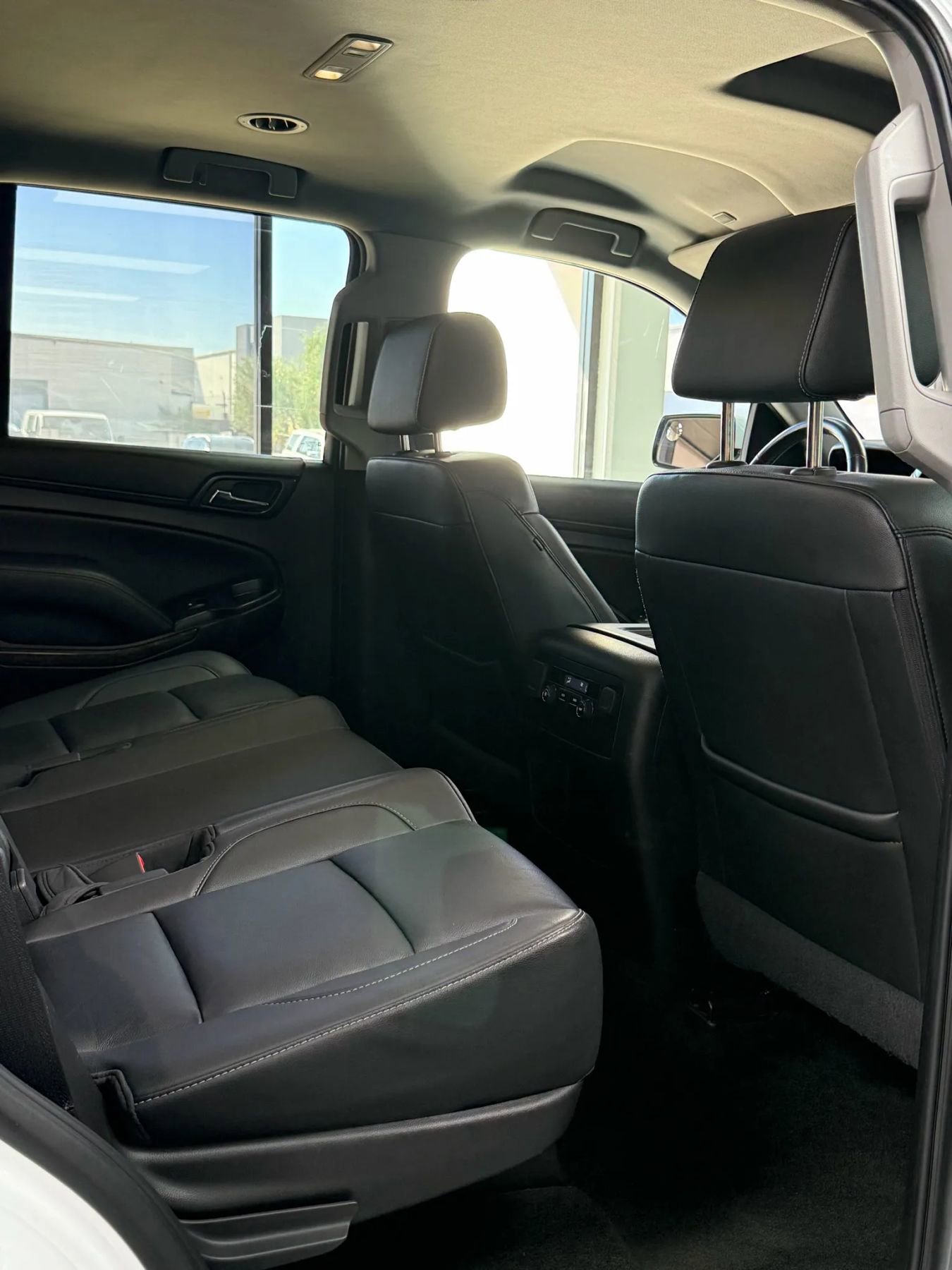 Used 2018 Chevrolet Tahoe LT image 19