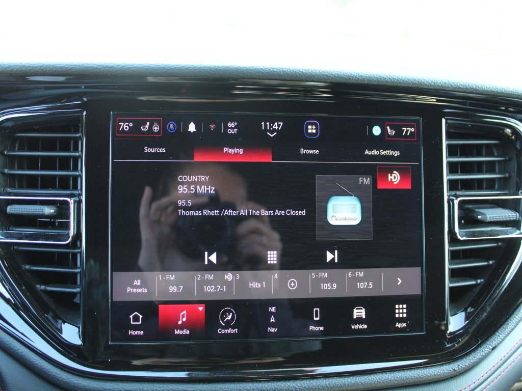 Used 2023 Dodge Durango GT image 13