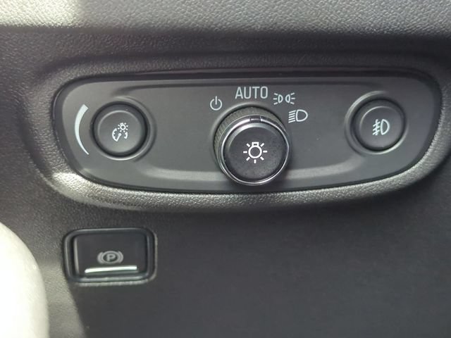Used 2023 GMC Terrain SLT w/ LPO, Floor Liner Package AWD/4WD image 17
