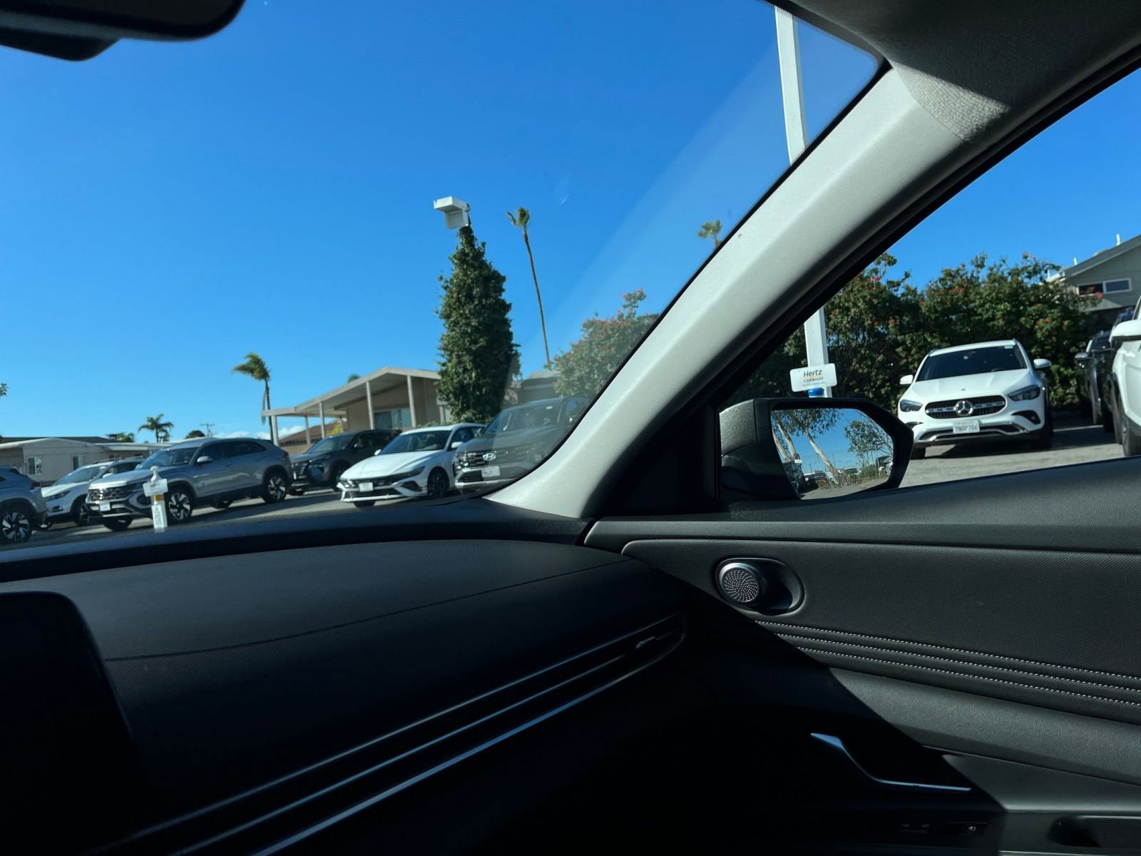 Used 2025 Hyundai Elantra SEL image 36