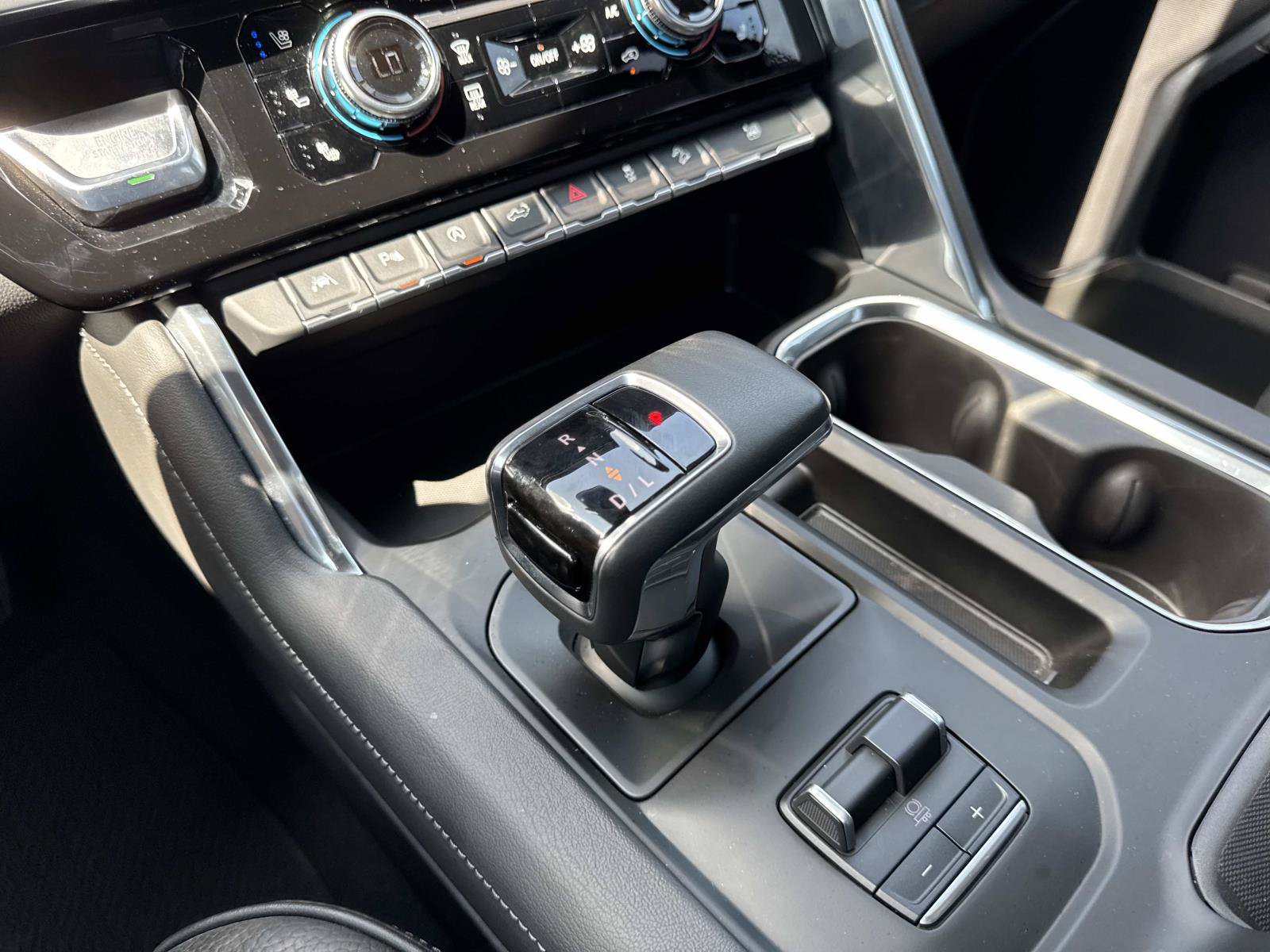 Used 2022 GMC Sierra 1500 Denali AWD/4WD image 25
