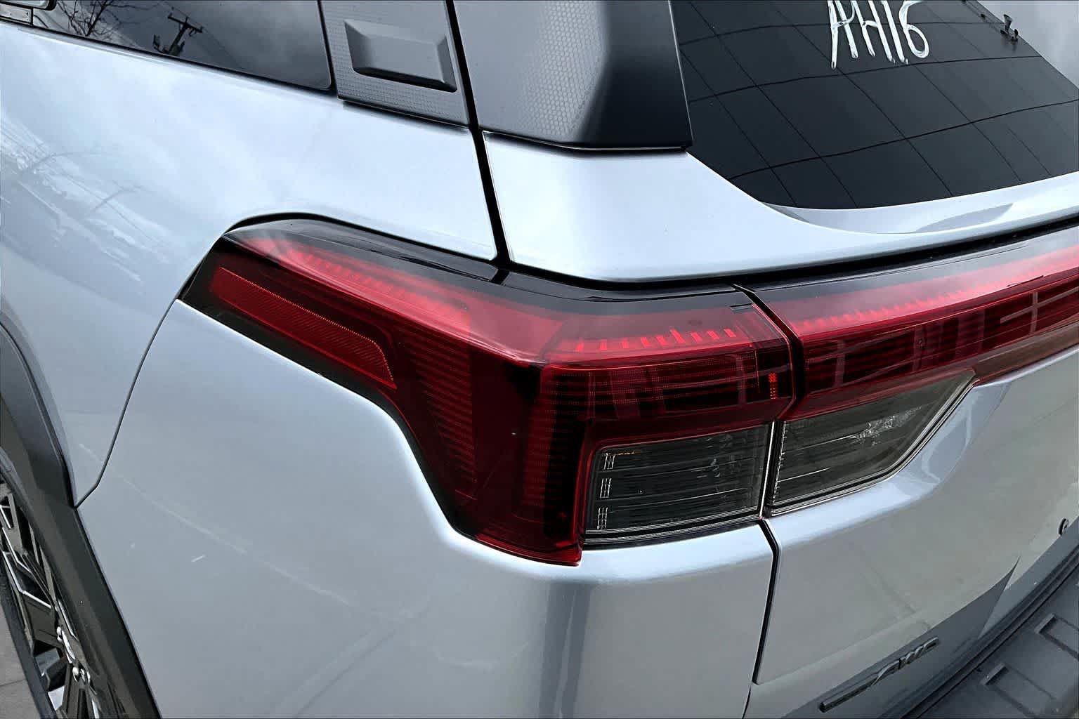 New 2026 Subaru Outback Limited XT AWD/4WD image 15