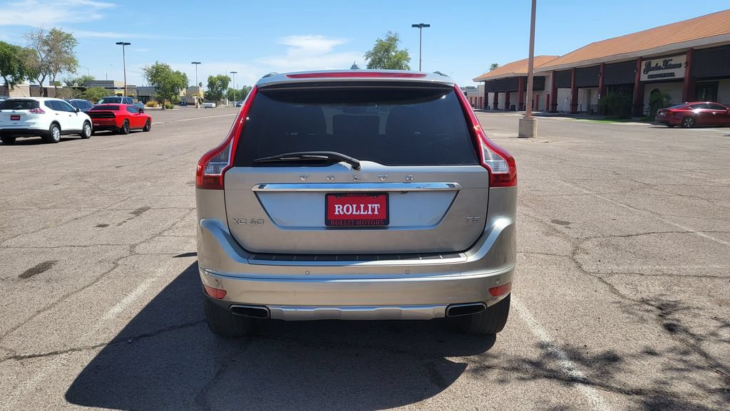 Used 2015 Volvo XC60 T5 Premier w/ Protection Package FWD image 9