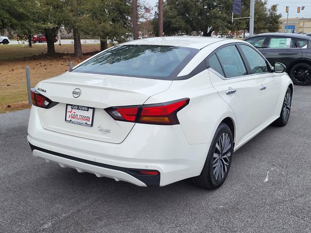 Used 2025 Nissan Altima 2.5 SV image 2