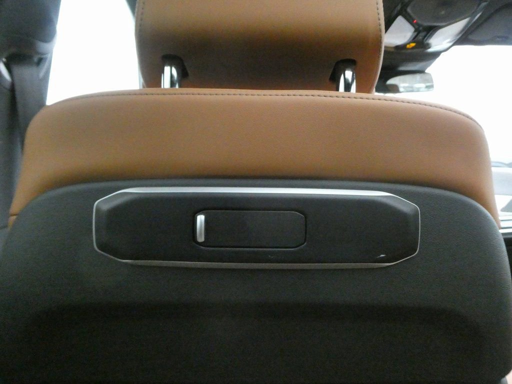 Used 2026 BMW X5 M60i AWD/4WD image 64