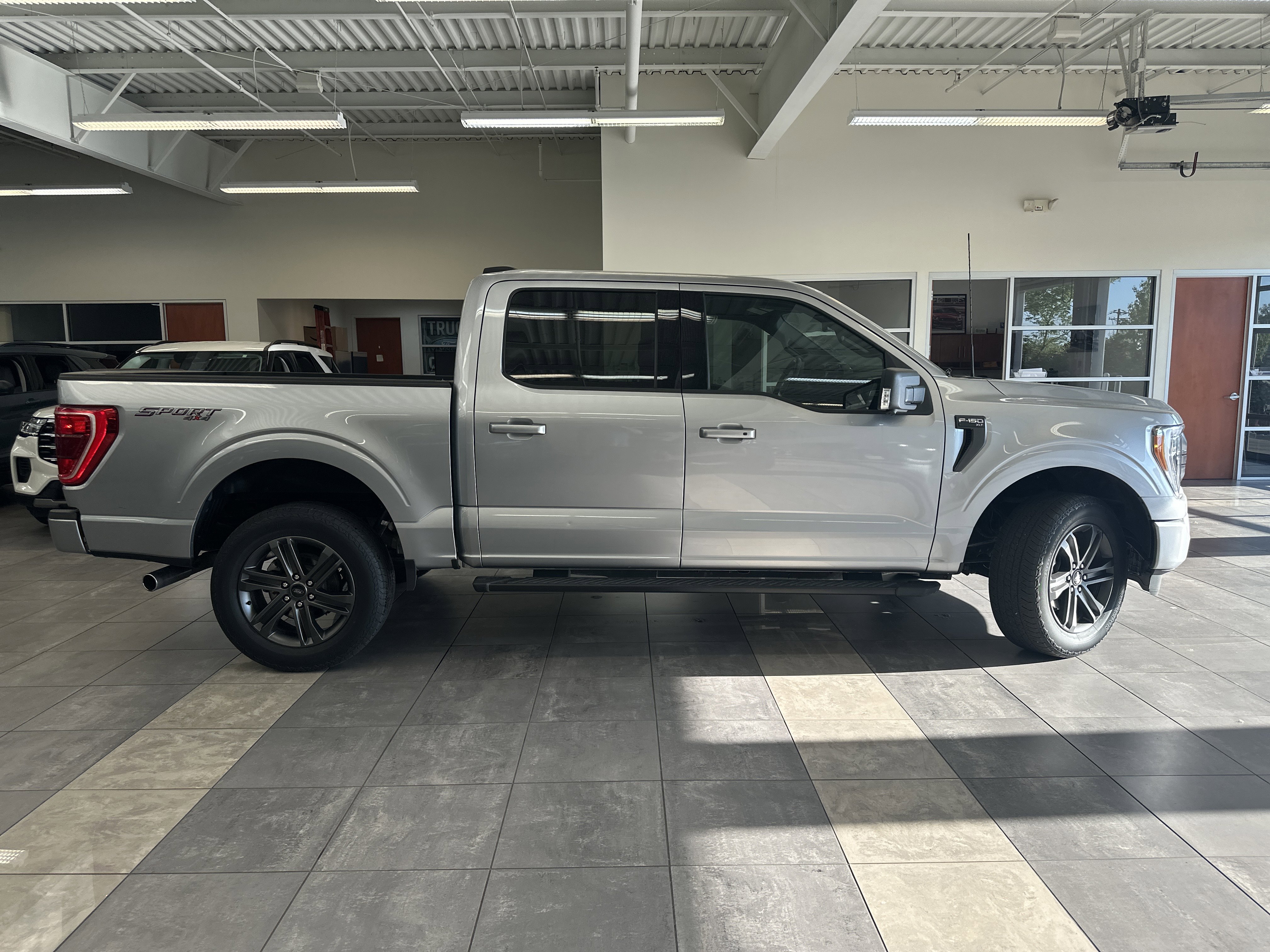 Used 2022 Ford F150 XLT w/ Equipment Group 302A High AWD/4WD image 11