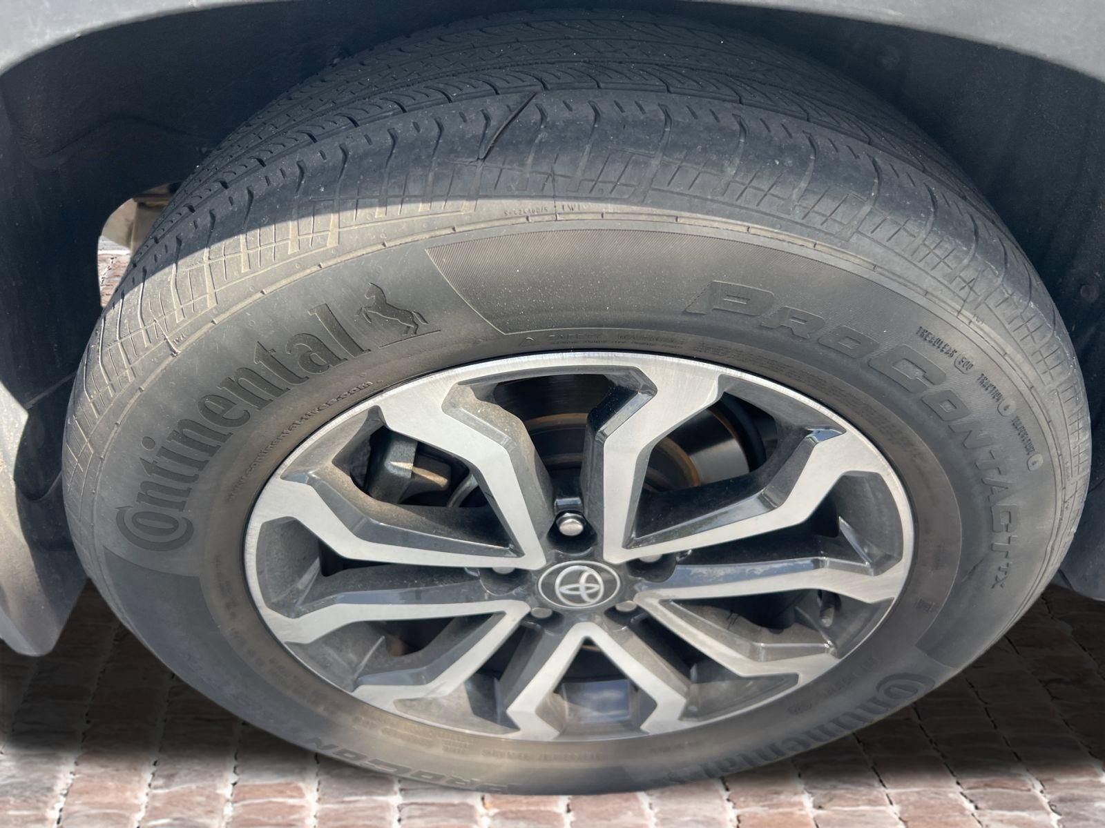 Used 2023 Toyota Corolla Cross SE image 17