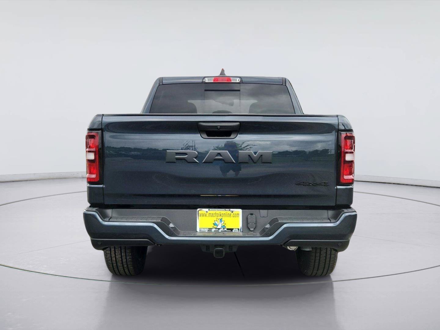 New 2026 RAM 1500 Express AWD/4WD image 4