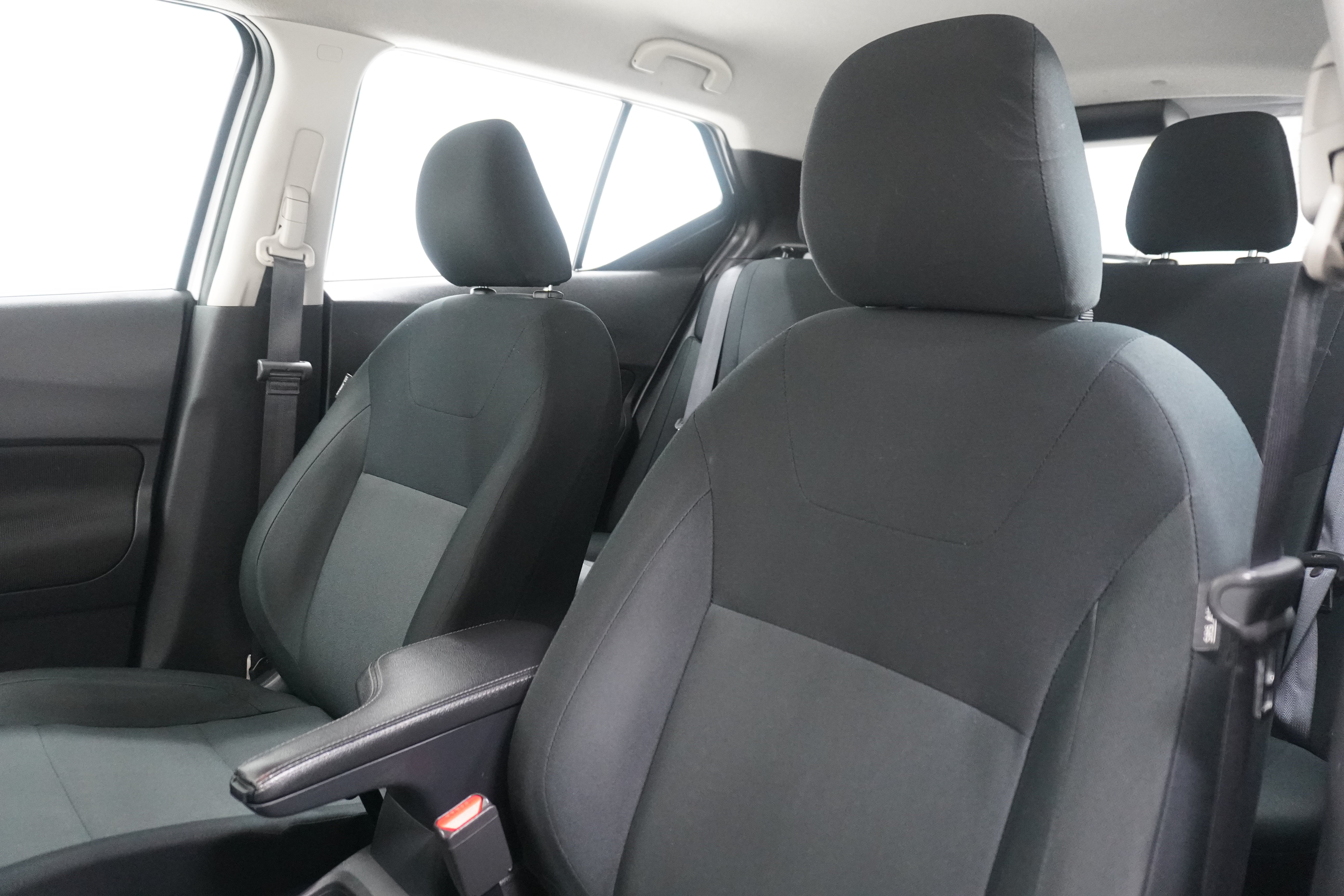 Used 2024 Nissan Kicks S FWD image 11