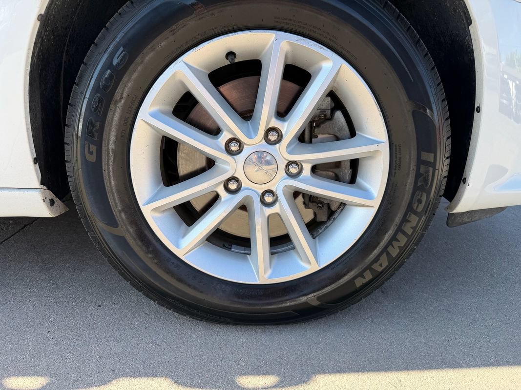 Used 2016 Dodge Grand Caravan SXT w/ UConnect Hands-Free Group FWD image 46