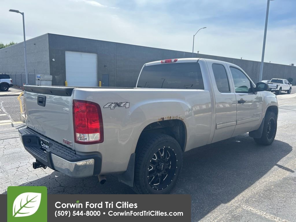 Used 2009 GMC Sierra 1500 SLE w/ Pro Grade Package AWD/4WD image 7