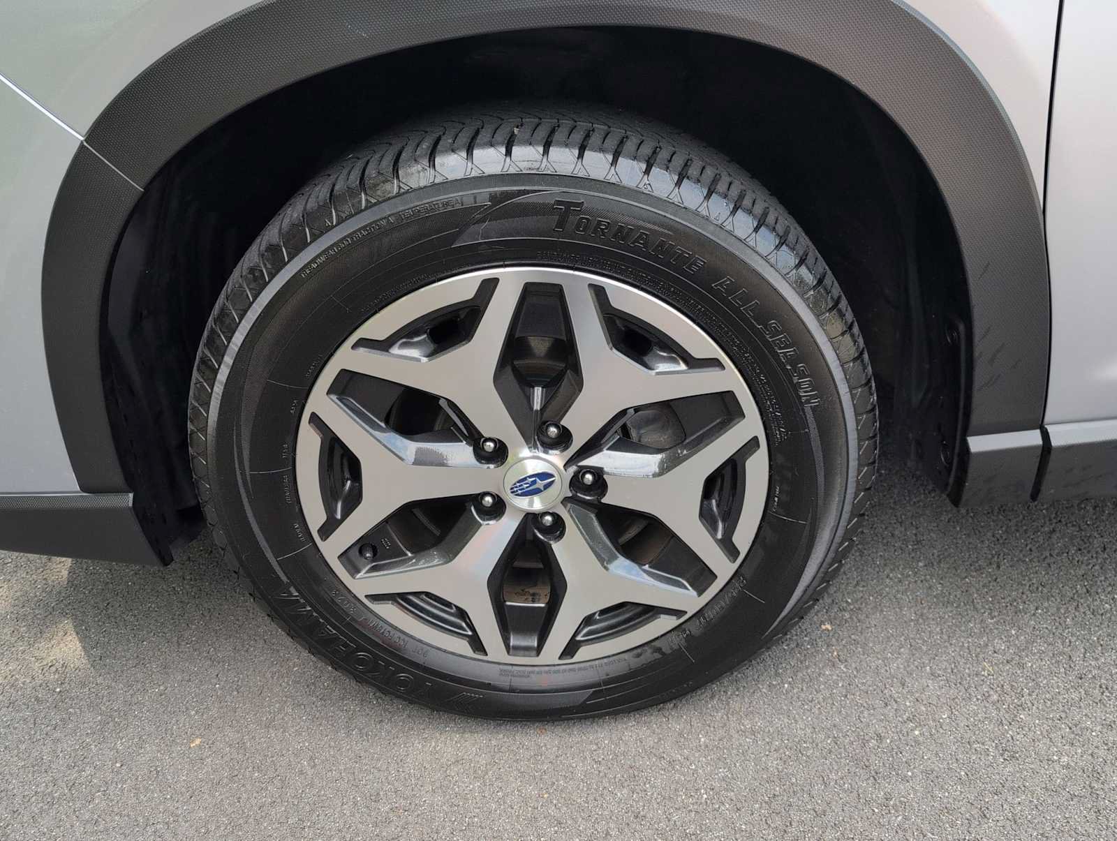 Used 2020 Subaru Forester Premium AWD/4WD image 14
