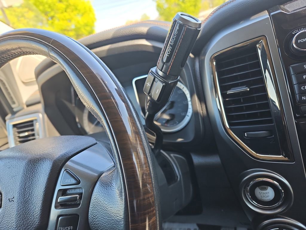 Used 2016 Nissan Titan Platinum Reserve image 23